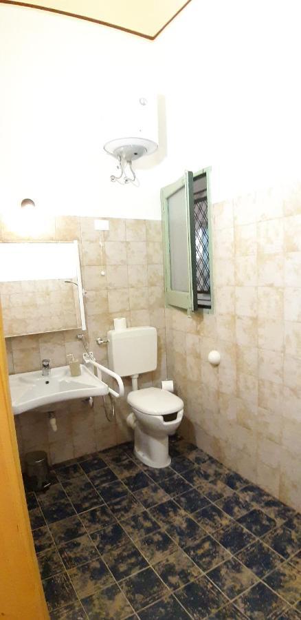Case Vacanze "Residenze Trapanesi" Trapani Bagian luar foto